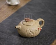 《招財(cái)供春》