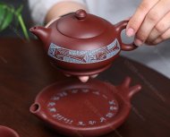 爆竹聲中一歲除，春風(fēng)送暖入屠蘇 【