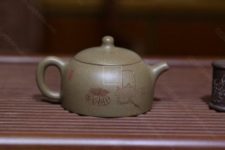 《玉乳》 《玉乳》